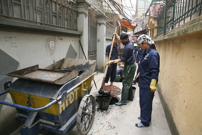 Duy trì hệ thống thoát nước ngõ xóm & duy trì hệ thống thoát nước xung quanh hồ công viên Nghĩa Đô 